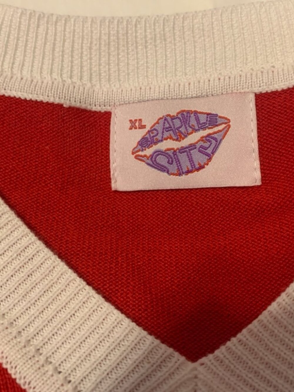 Sparkle City Red BOOMER V-Neck Sweater Size XL
